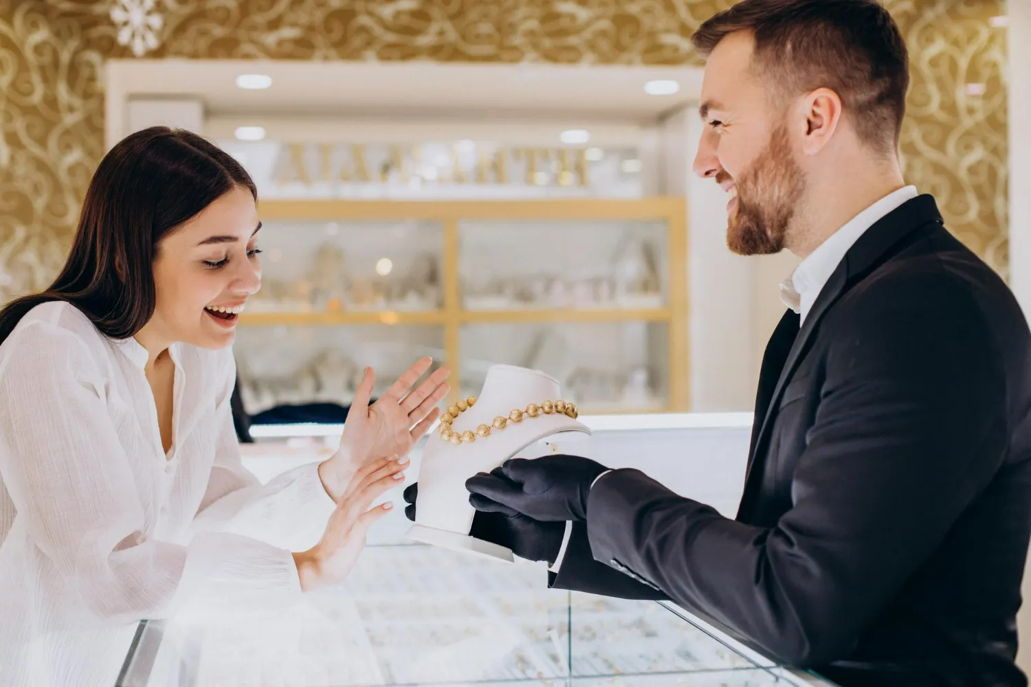 How to Purchase Gold on EMI and Its Resale Value