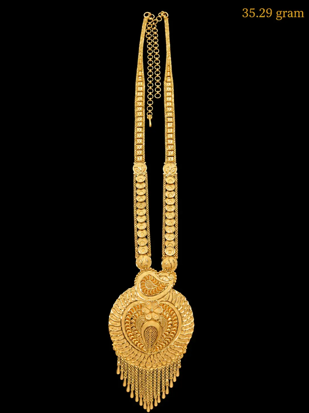 Gold Filigree Pendant Necklace