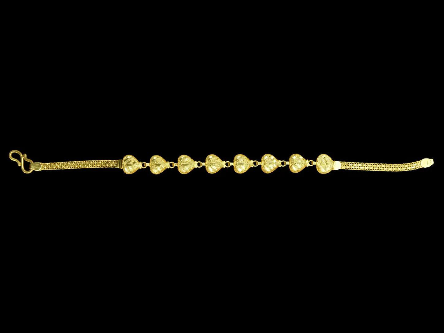 Eight-Heart Gold Bracelet