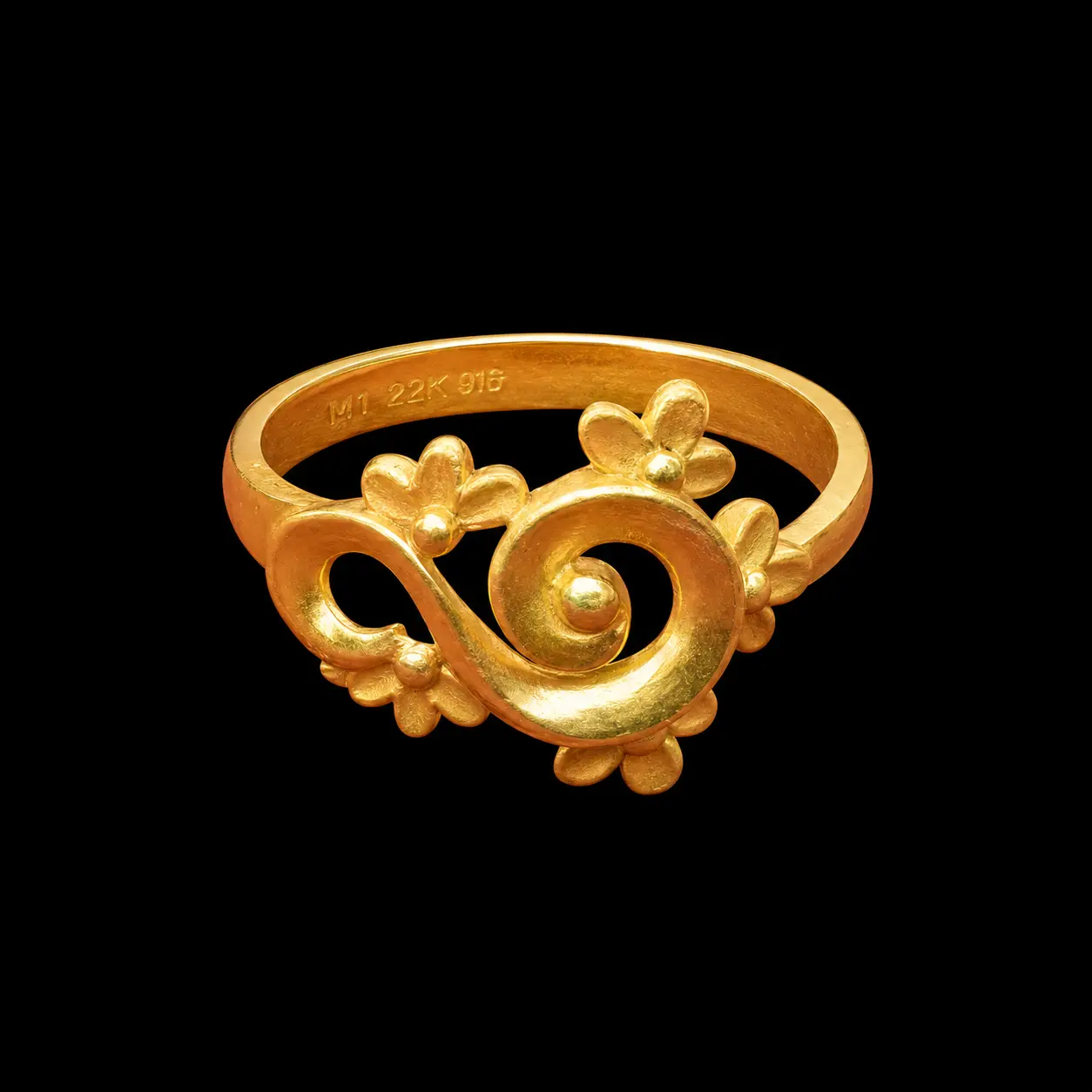 Elegant gold swirl ring