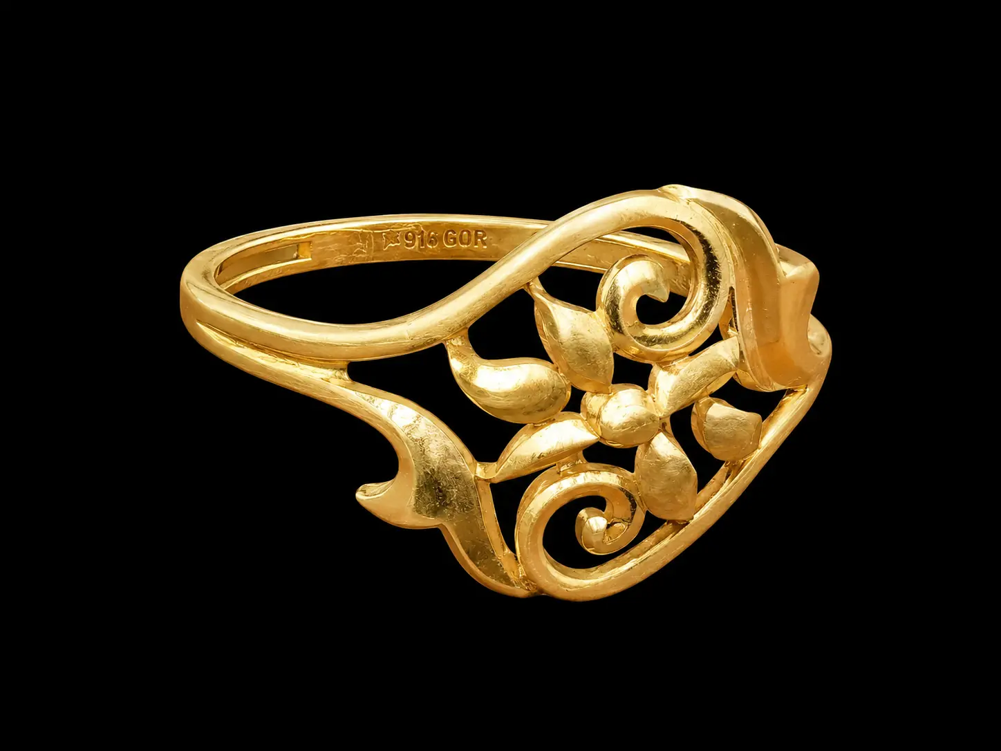 Ornate Gold Ring